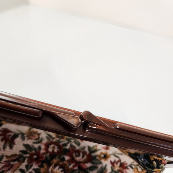 Vintage Brocade Embroidered Floral Kisslock Clutch Purse Cottagecore Grannycore - Picture 3 of 6